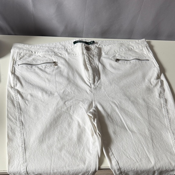 White Pants - Picture 2 of 5